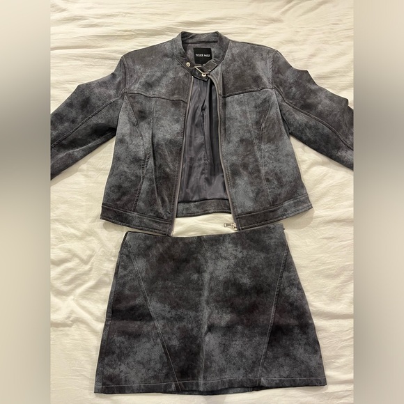 Tiger Mist Gray Acid Wash Jacket and Skirt Bundle - Picture 3 of 6